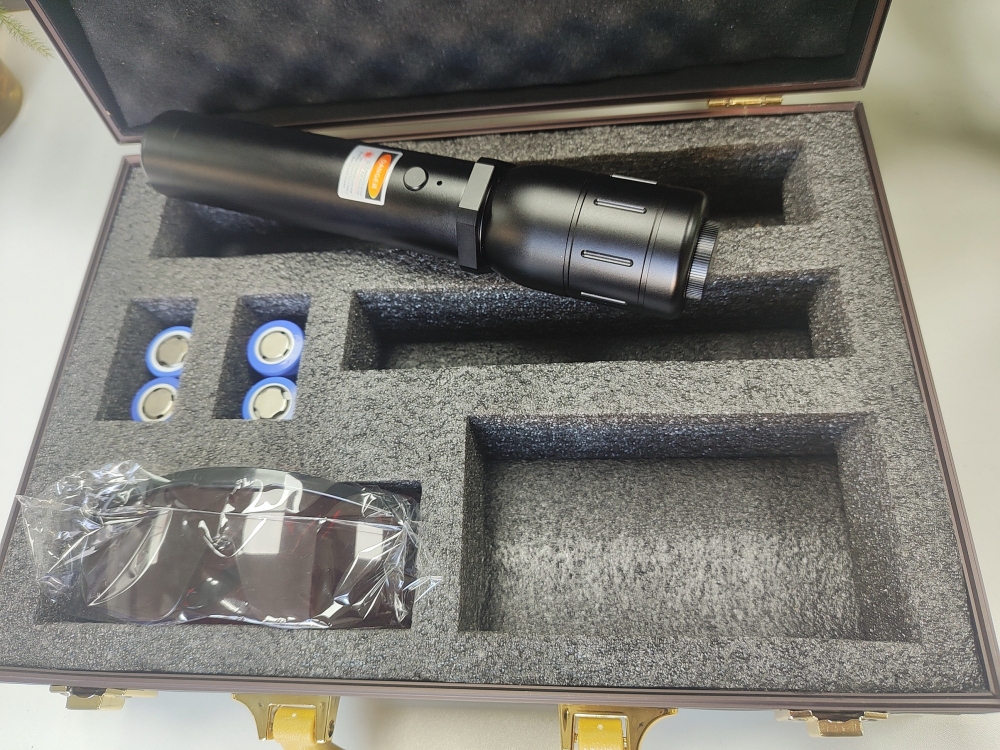Techhood Handheld RGB All-Color Laser / 7-Clolor in one / 7 Color Switchable / High Efficiency / Super Bright Laser / Portable RGB Laser RGB2000T