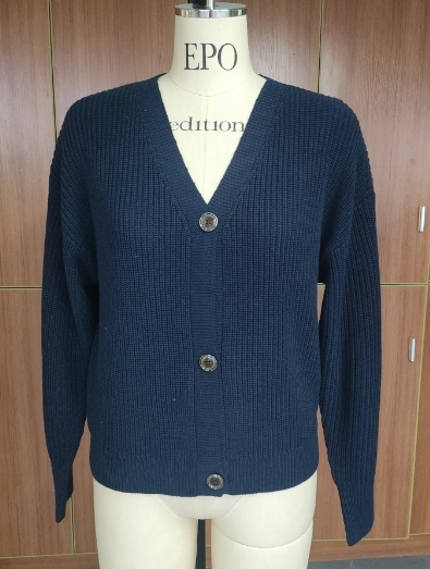 Women's sweater jacket