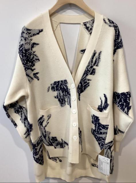 Women's sweater jacket