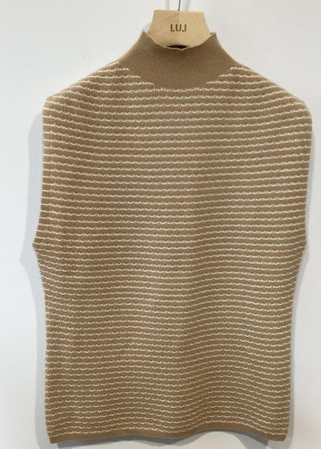 Women's semi-turtleneck tank top