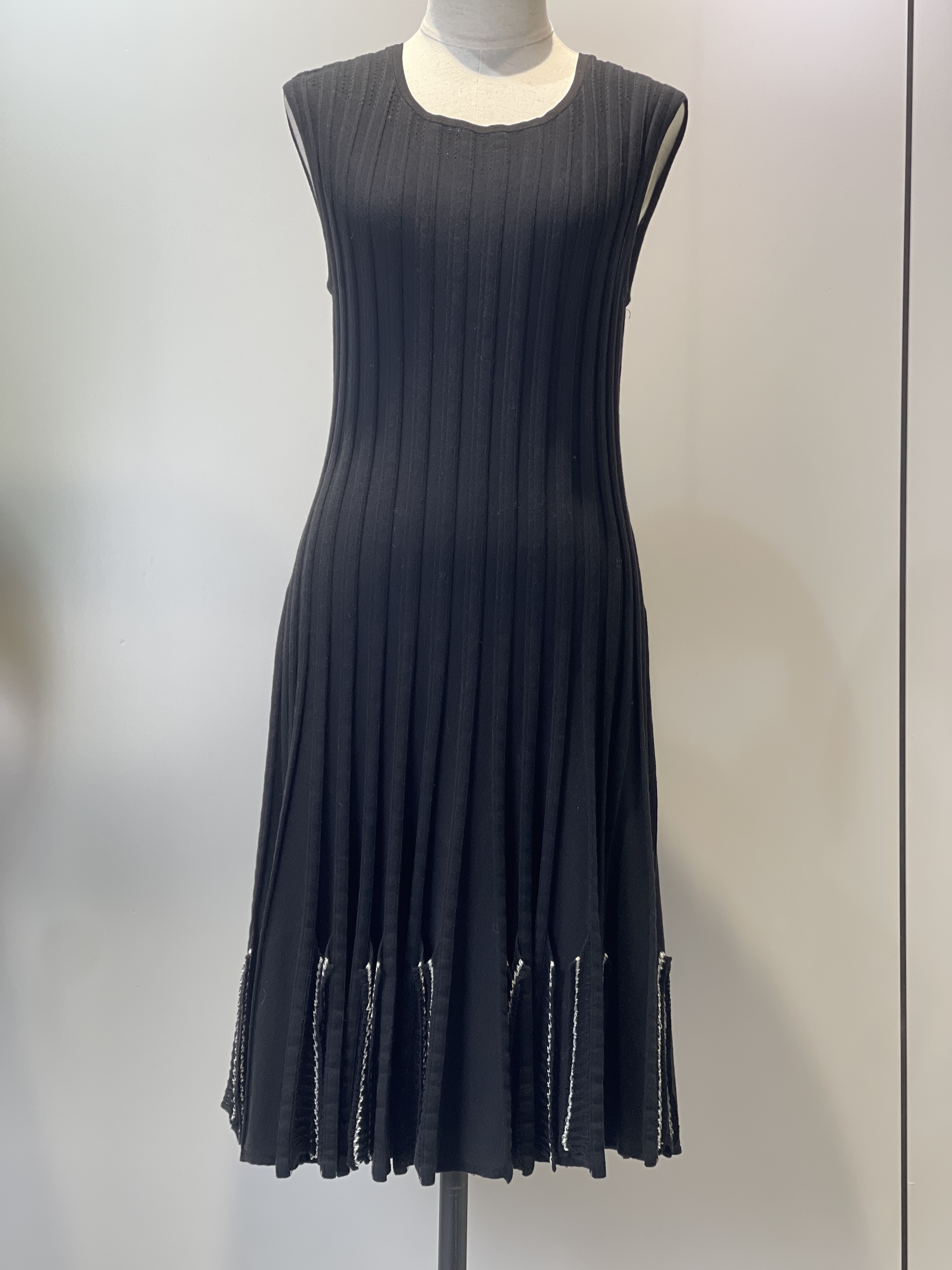 Ladies' knitted dress