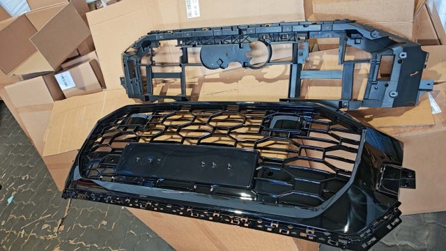 Kühlergrill glänzend schwarz passend für Audi Q8 4MN 4MT 2018-