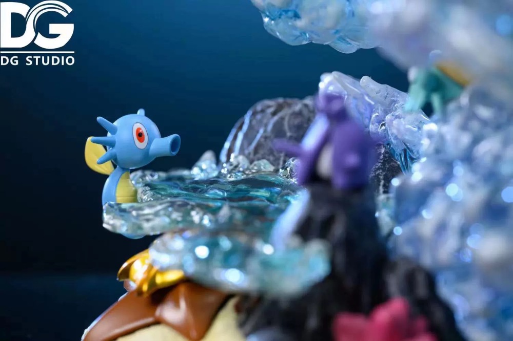 Golduck Surfing