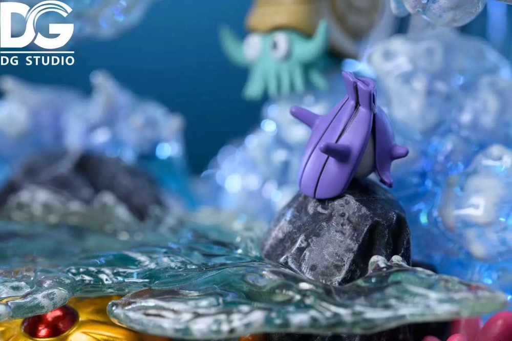 Golduck Surfing