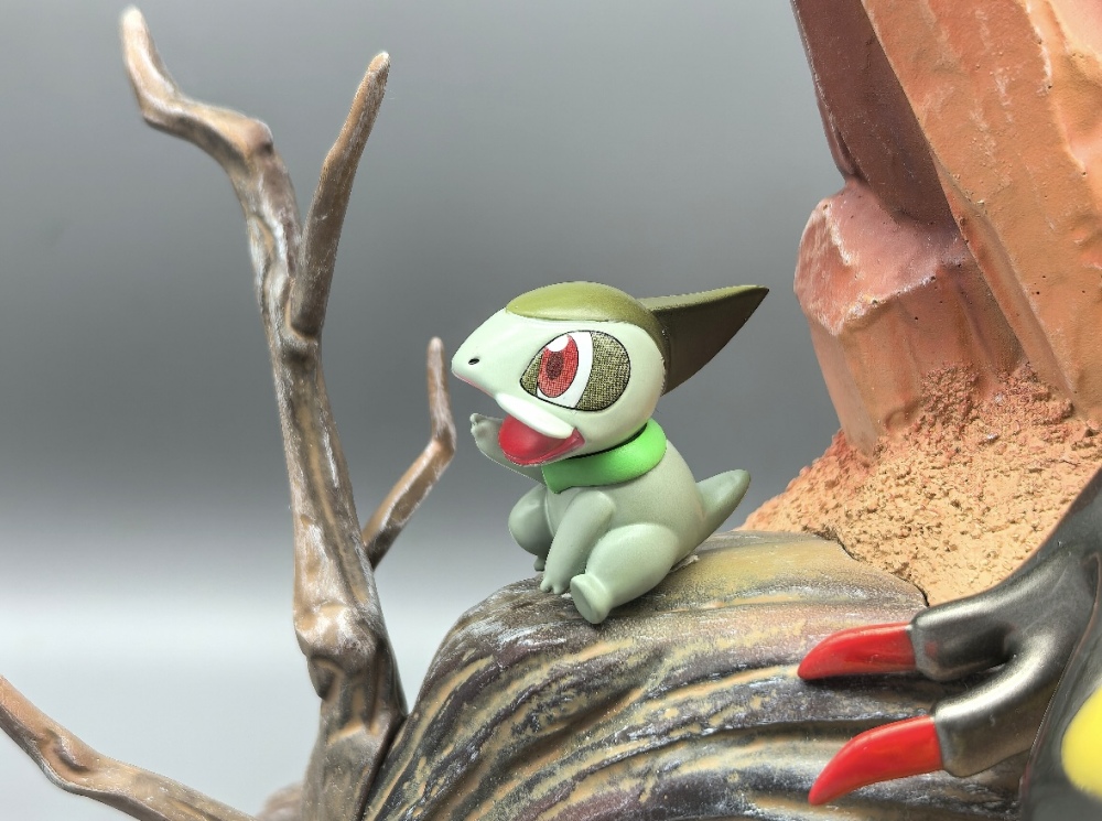 ES Studio - Haxorus Evolution - Pokemon Resin Statue