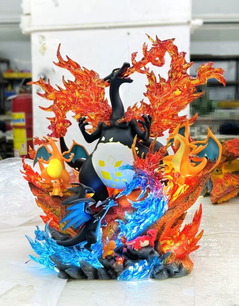 PPAP Studio - Gigamax Charizard Family - Pokemon Resin Statue