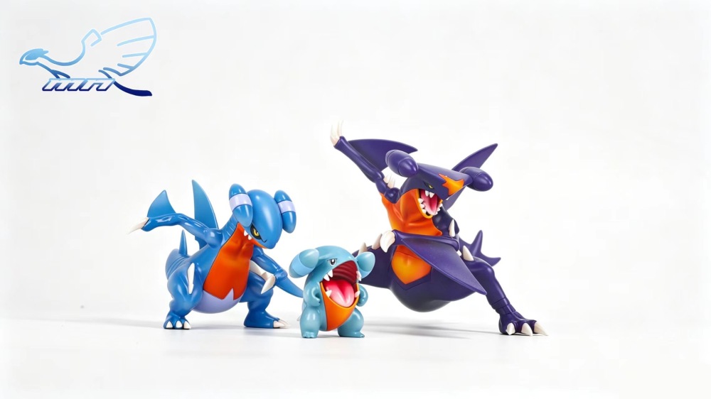 MN Studio - Garchomp Evolution - Pokemon Scale World