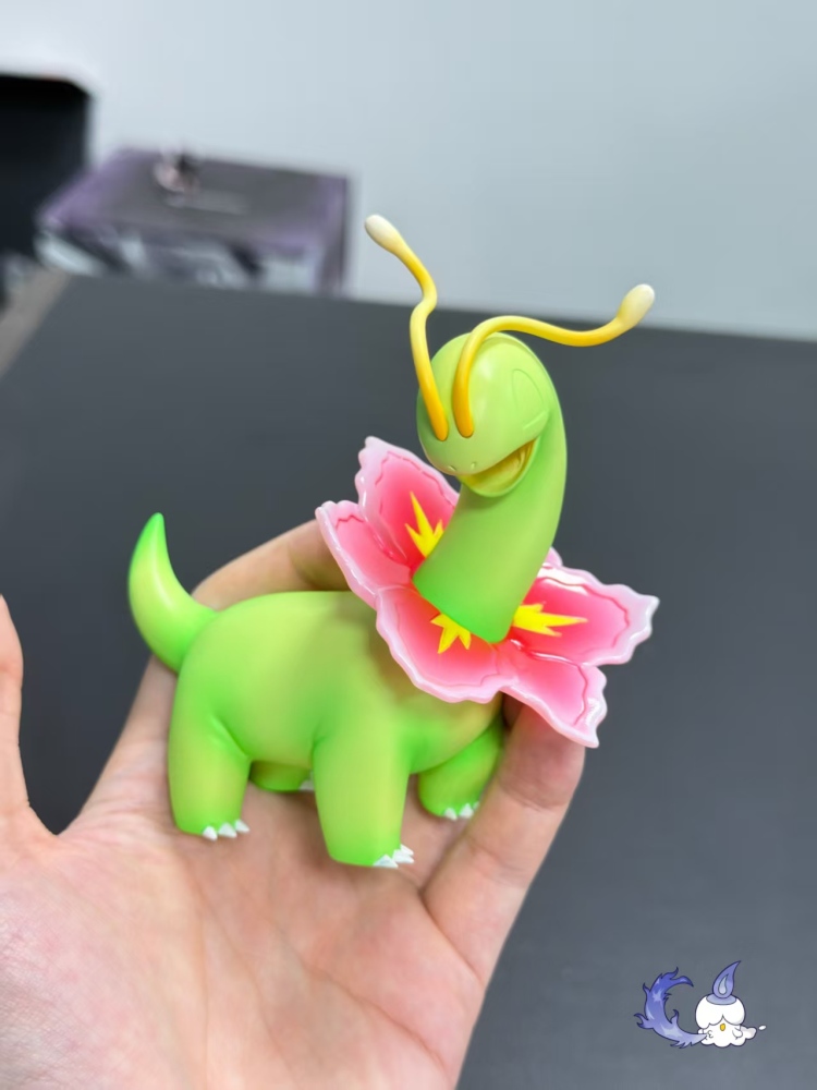 Chasing Light Studio - Meganium Evolution - Pokemon Scale World