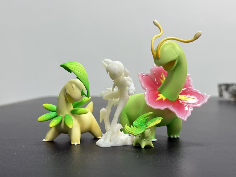 Chasing Light Studio - Meganium Evolution - Pokemon Scale World
