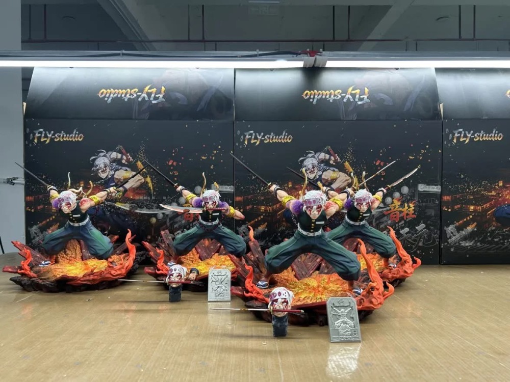 [In Stock] Fly Studio - Tengen Uzui - Kimetsu No Yaiba Resin Statue