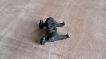 FL413 FL513 construction machinery diesel engine spare parts roller rocker arms assembly for deutz 413 513