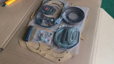 F4L912 construction machinery diesel engine spare parts overhaul full gasket kit set for deutz 912 gasket gasket set