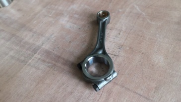 FL912 diesel engine parts connecting rod price for deutz con rod