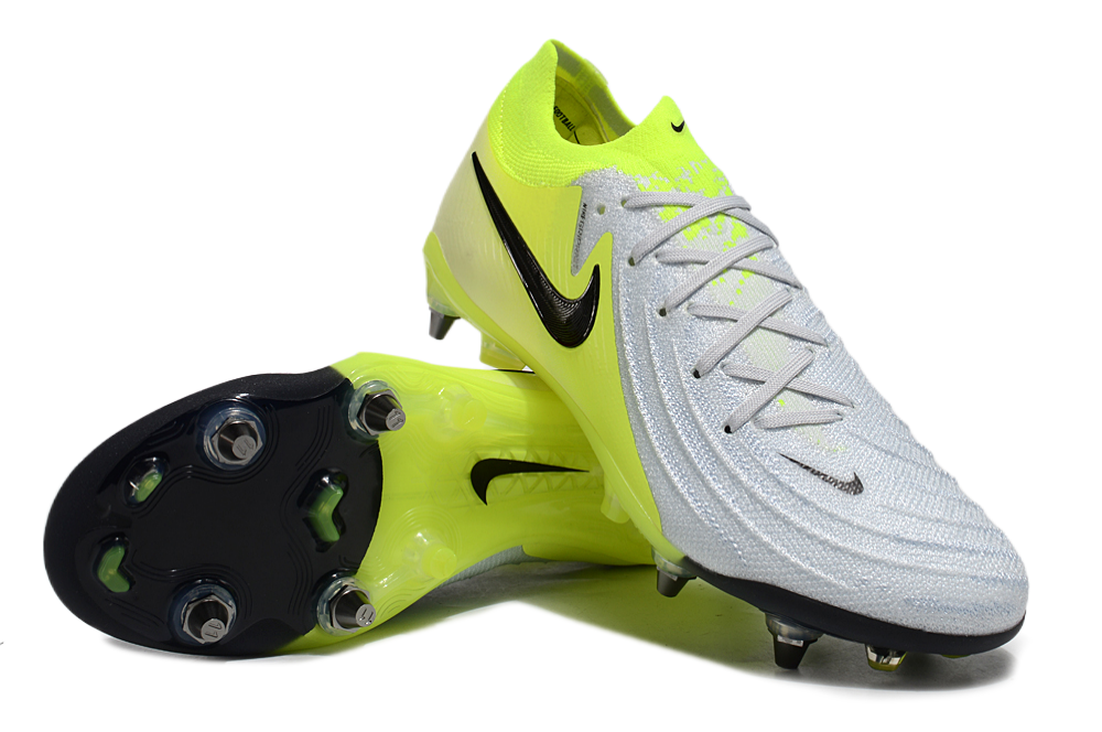 Nike low-top waterproof fully knitted World Cup Yuesha SG football shoes
