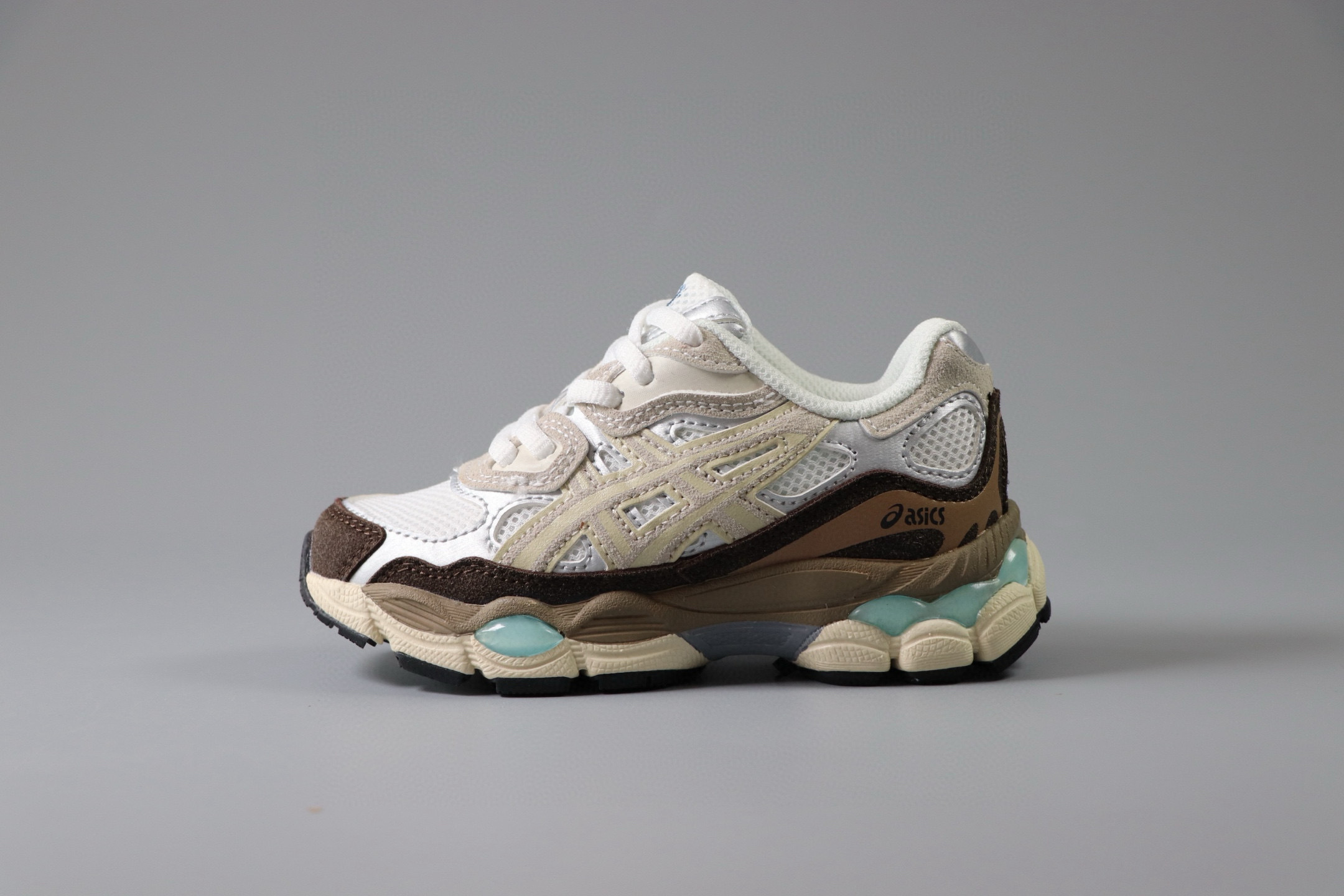 Asces children's running shoes