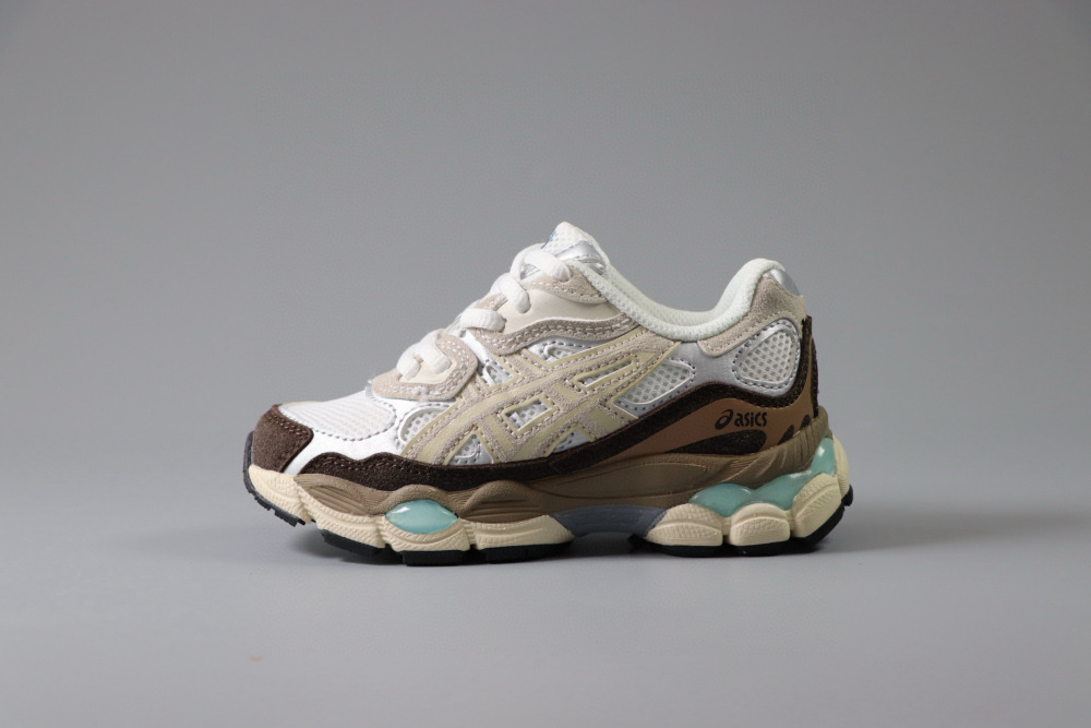 Asces children's running shoes