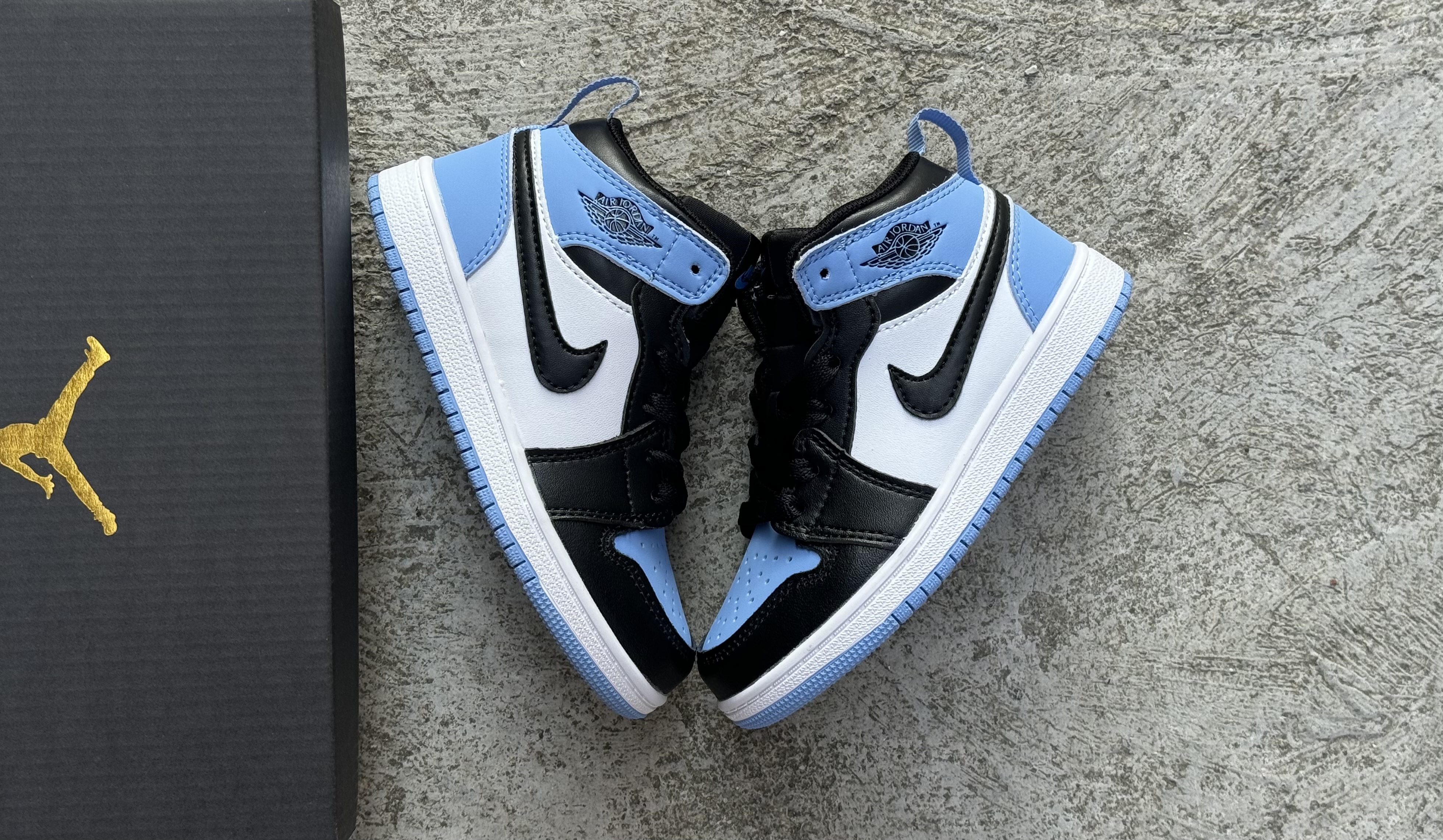 Jordan  1  lacing  Children's shoes