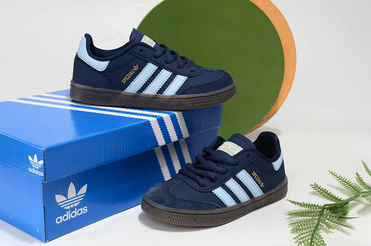 Adidas training three generations  children's shoes
