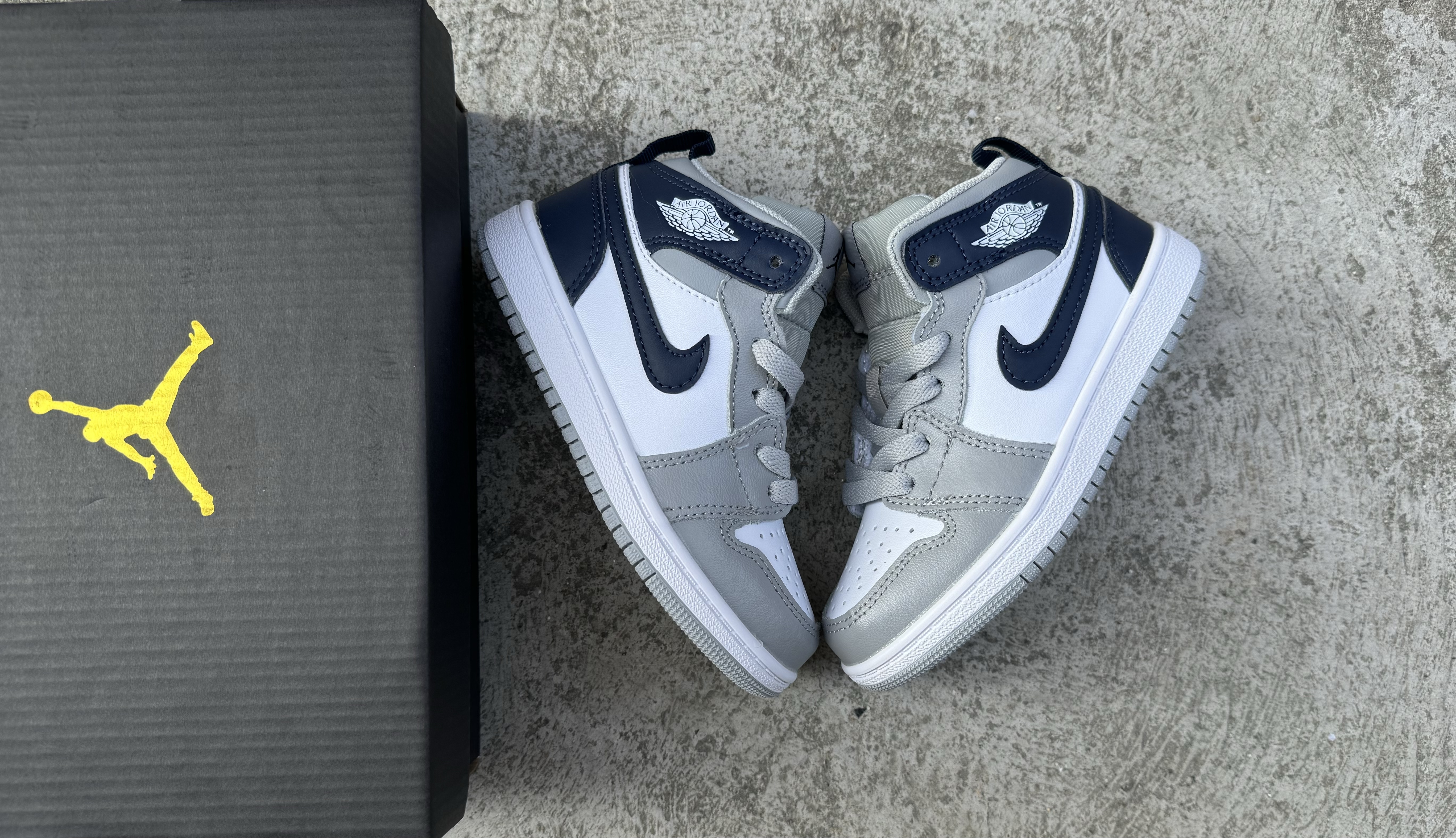 Jordan  1  lacing  Children's shoes