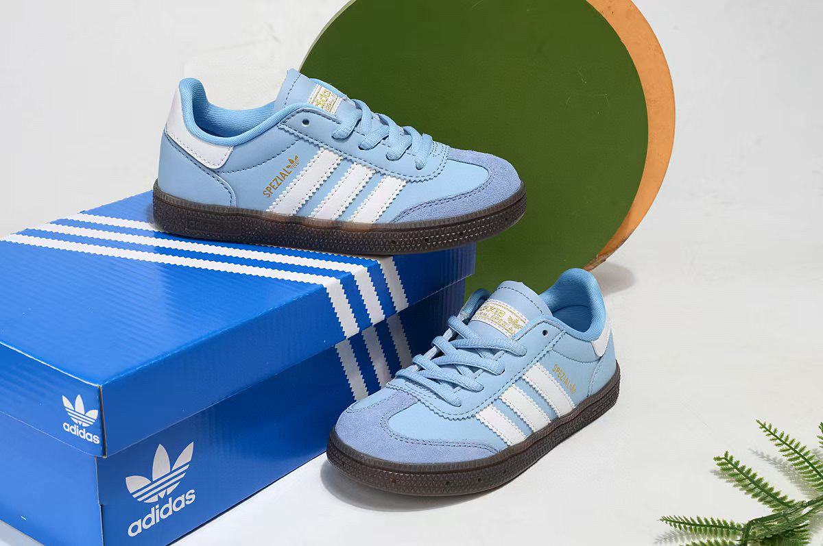 Adidas training three generations  children's shoes