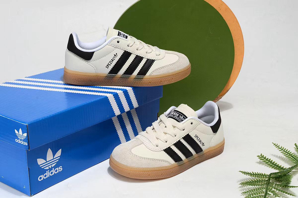 Adidas training three generations  children's shoes