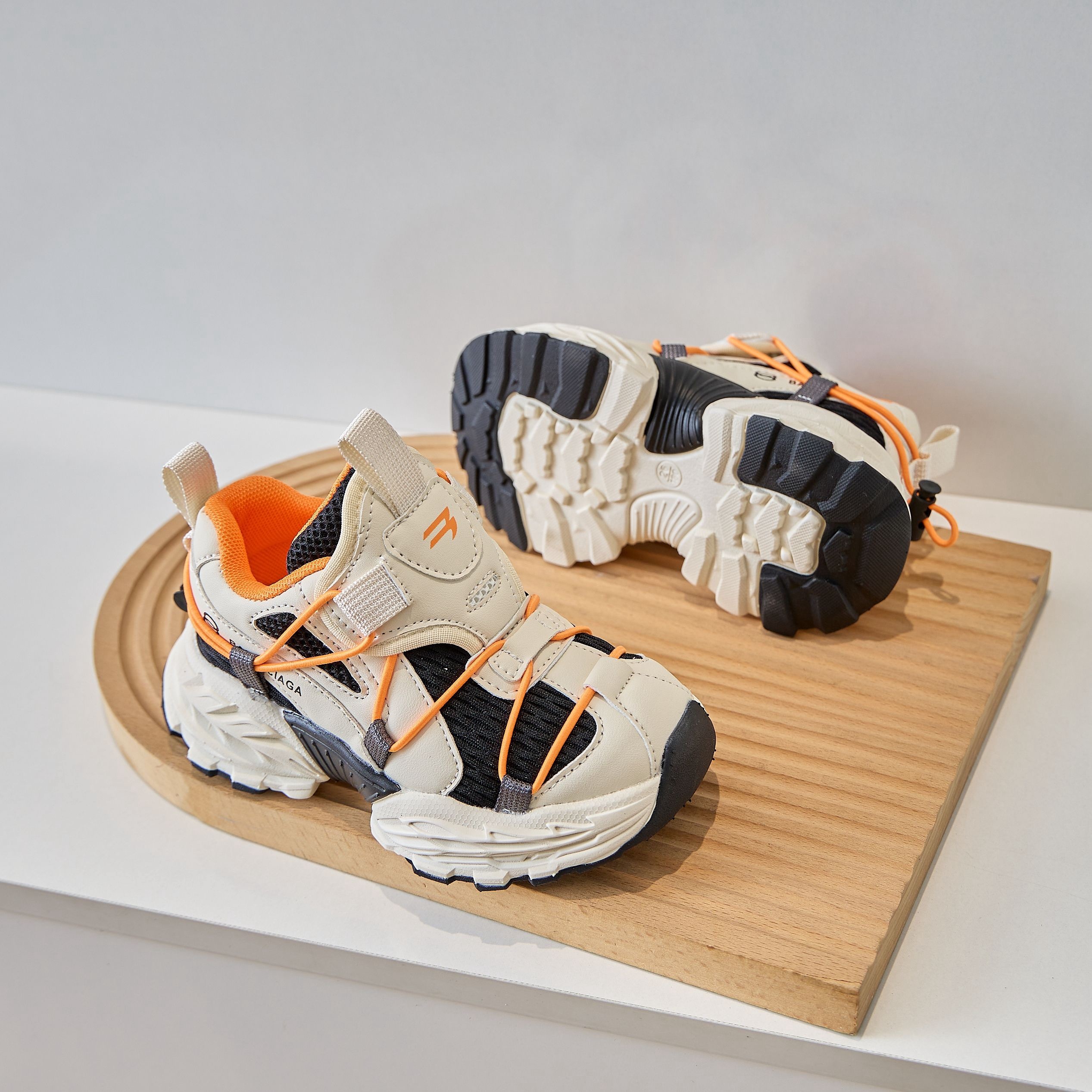 Paris 18XL hiking shoes for children  children's shoes
