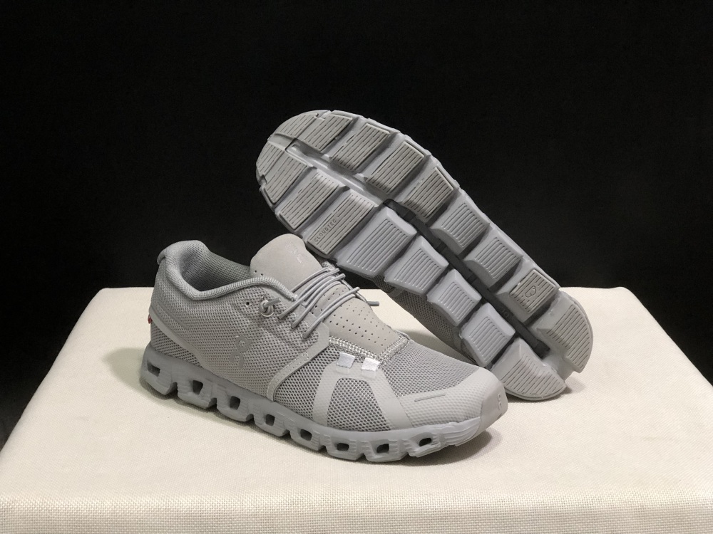 On Cloud 5 Lightweight Running Shoes Sizes 36-45