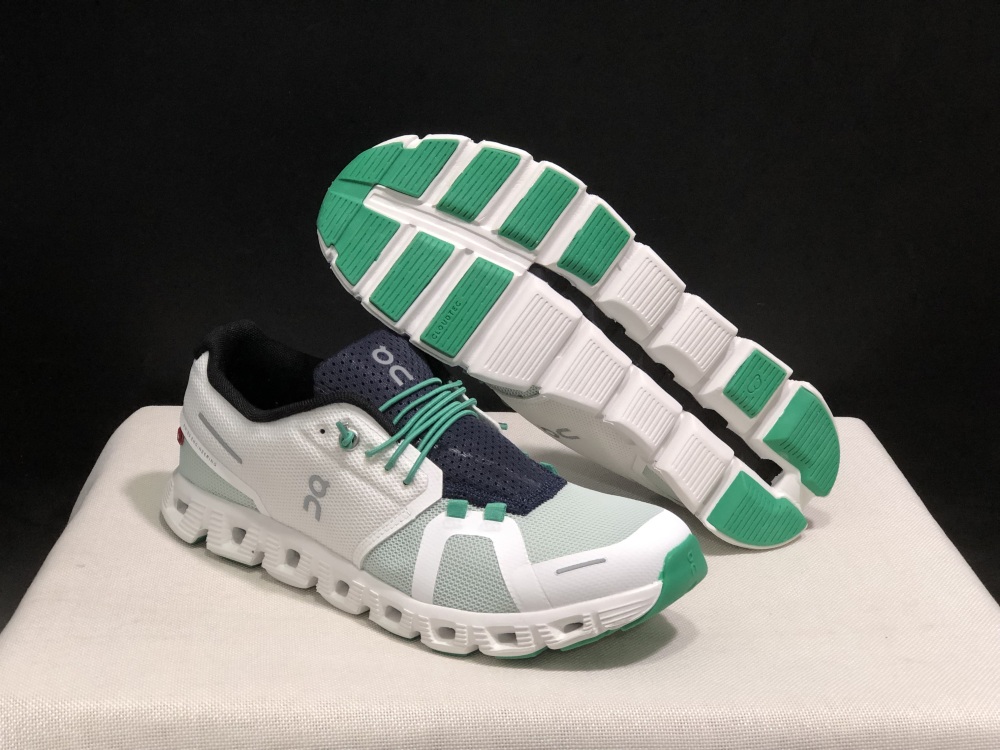 On Cloud 5 Lightweight Running Shoes Sizes 36-45