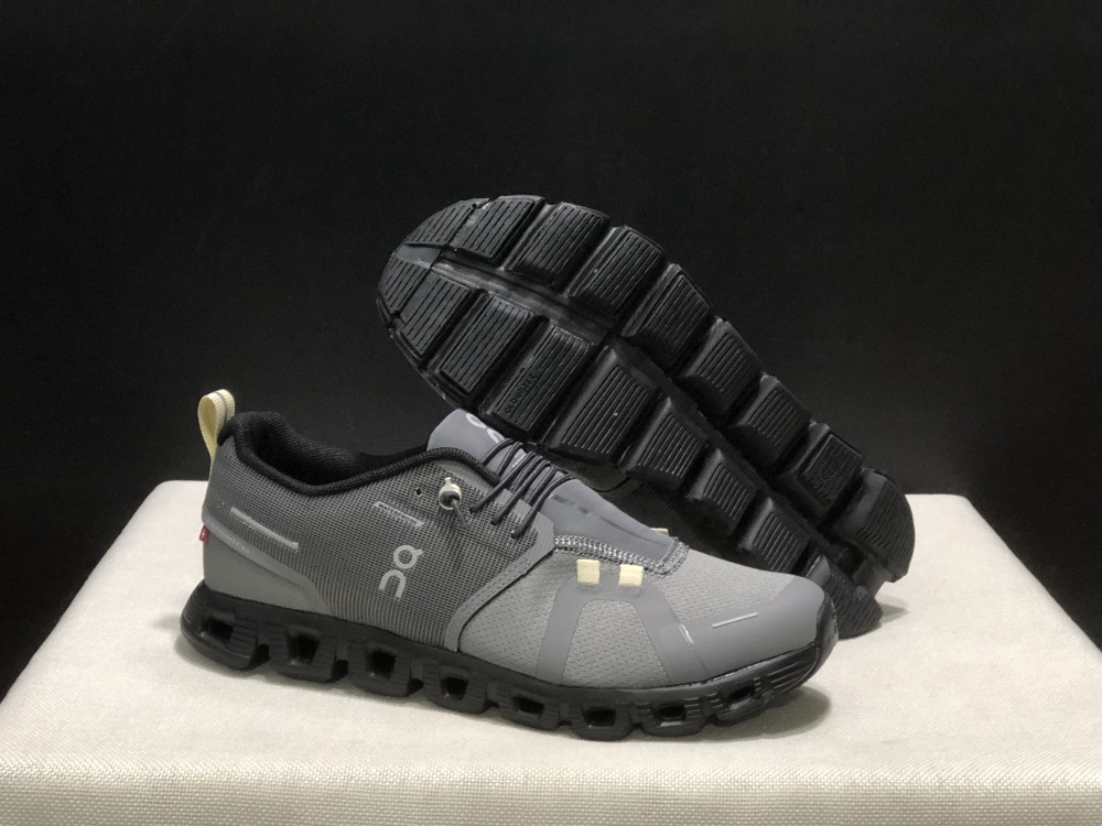 On Cloud 5 Lightweight Running Shoes Sizes 36-45