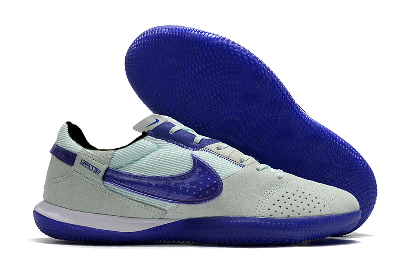 Nike Small Field King Genuine Leather MD Sole   39-45
