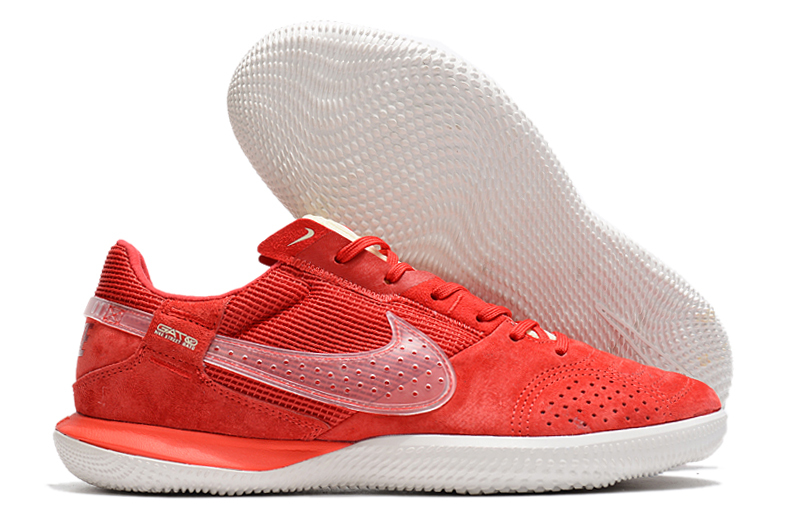 Nike Small Field King Genuine Leather MD Sole   39-45
