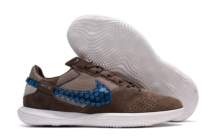 Nike Small Field King Genuine Leather MD Sole   39-45