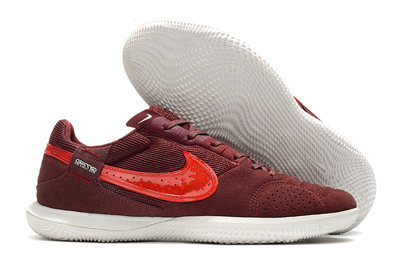Nike Small Field King Genuine Leather MD Sole   39-45