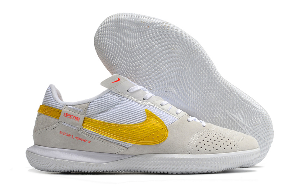 Nike Small Field King Genuine Leather MD Sole   39-45