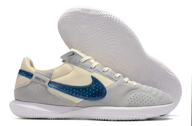Nike Small Field King Genuine Leather MD Sole   39-45