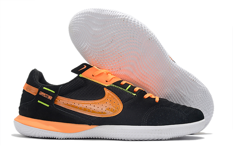 Nike Small Field King Genuine Leather MD Sole   39-45