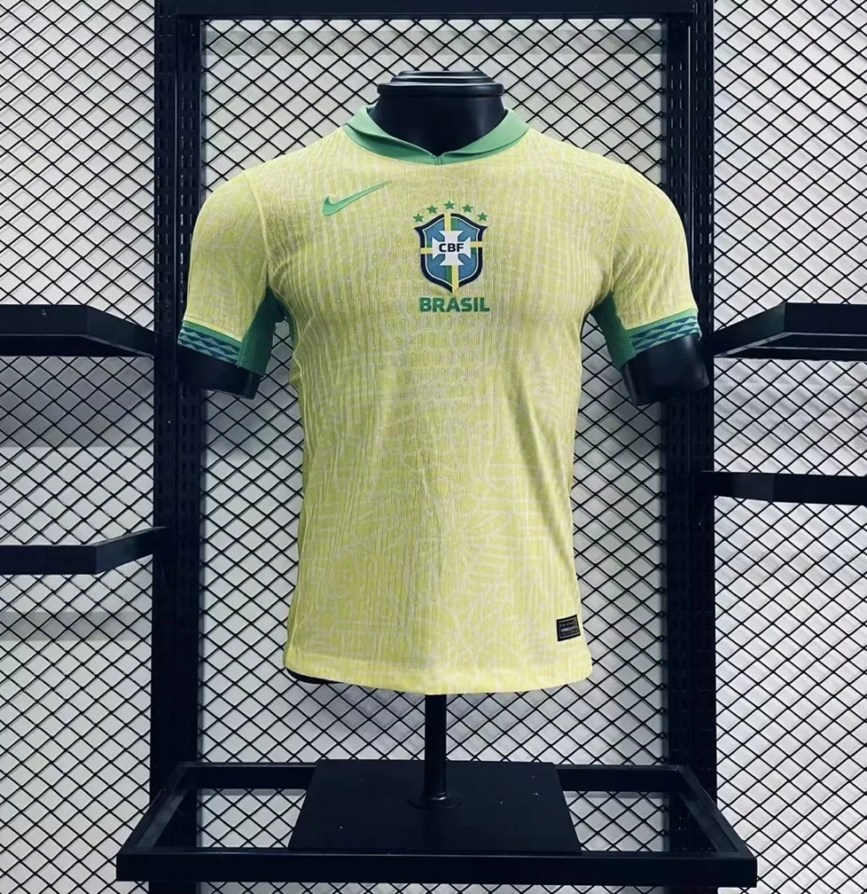 2425 Brazil at home