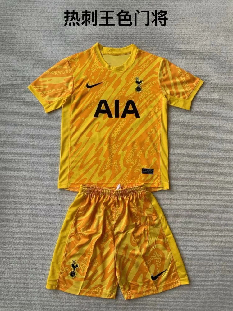 Adult   Tottenham Hotspur F.C. goalkeeper and Away 24/25  Short-sleeved Soccer Kit