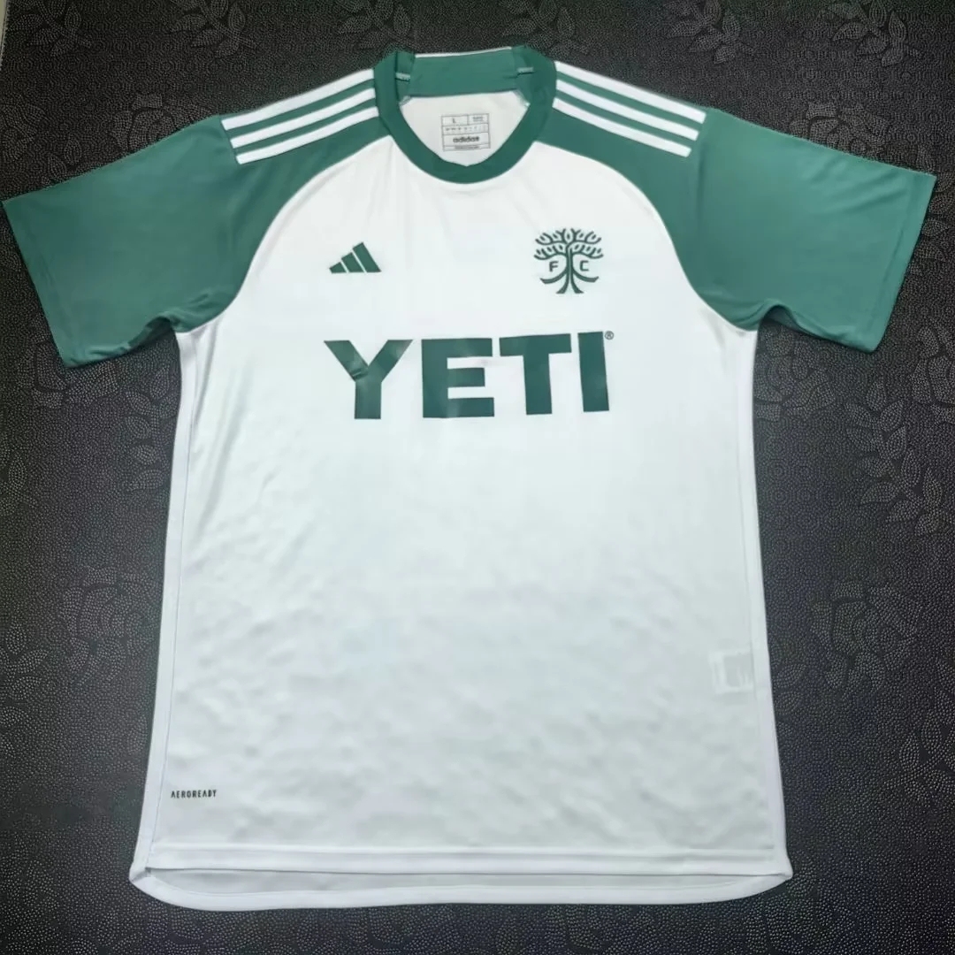 Austin away   Training clothes Thai version