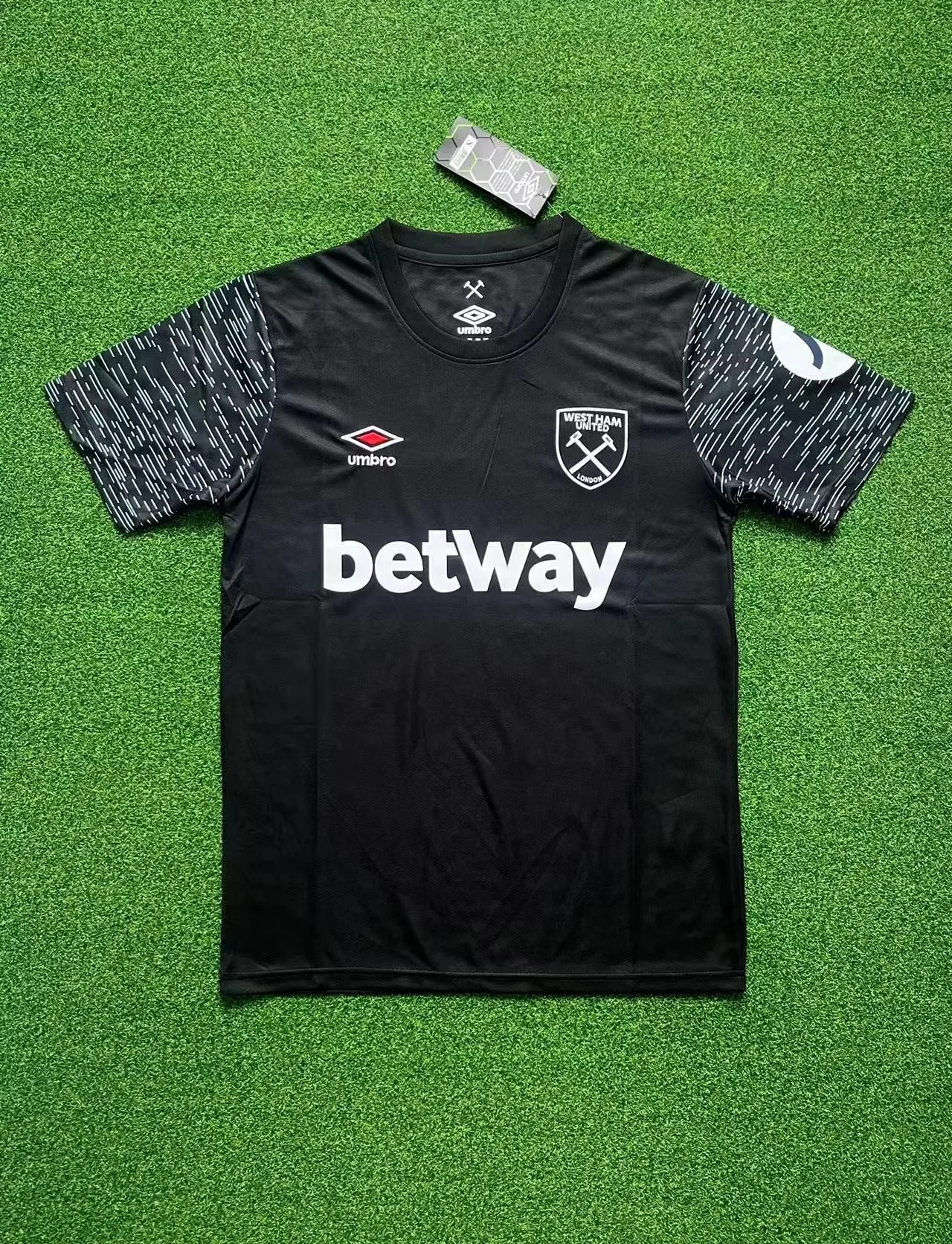 West Ham home and away    Training clothes Thai version
