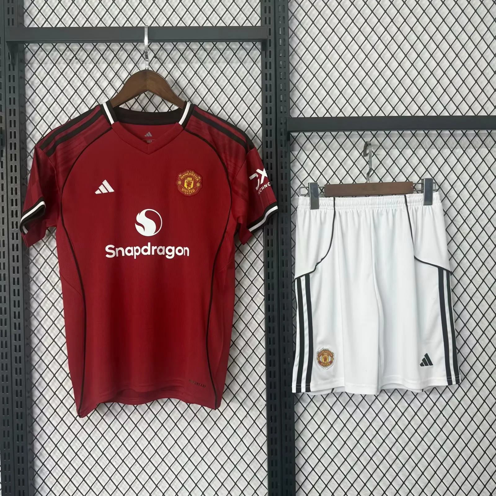 Kids  25/26 Manchester United Home Soccer Jersey