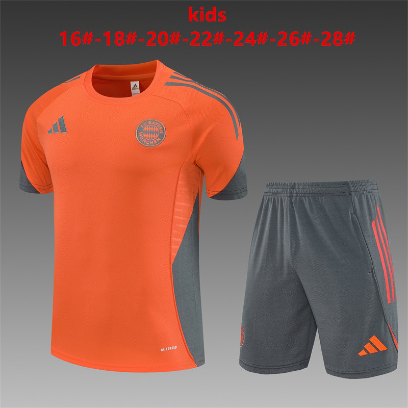Kids Bayern 2526 training suit | short-sleeved | C14012