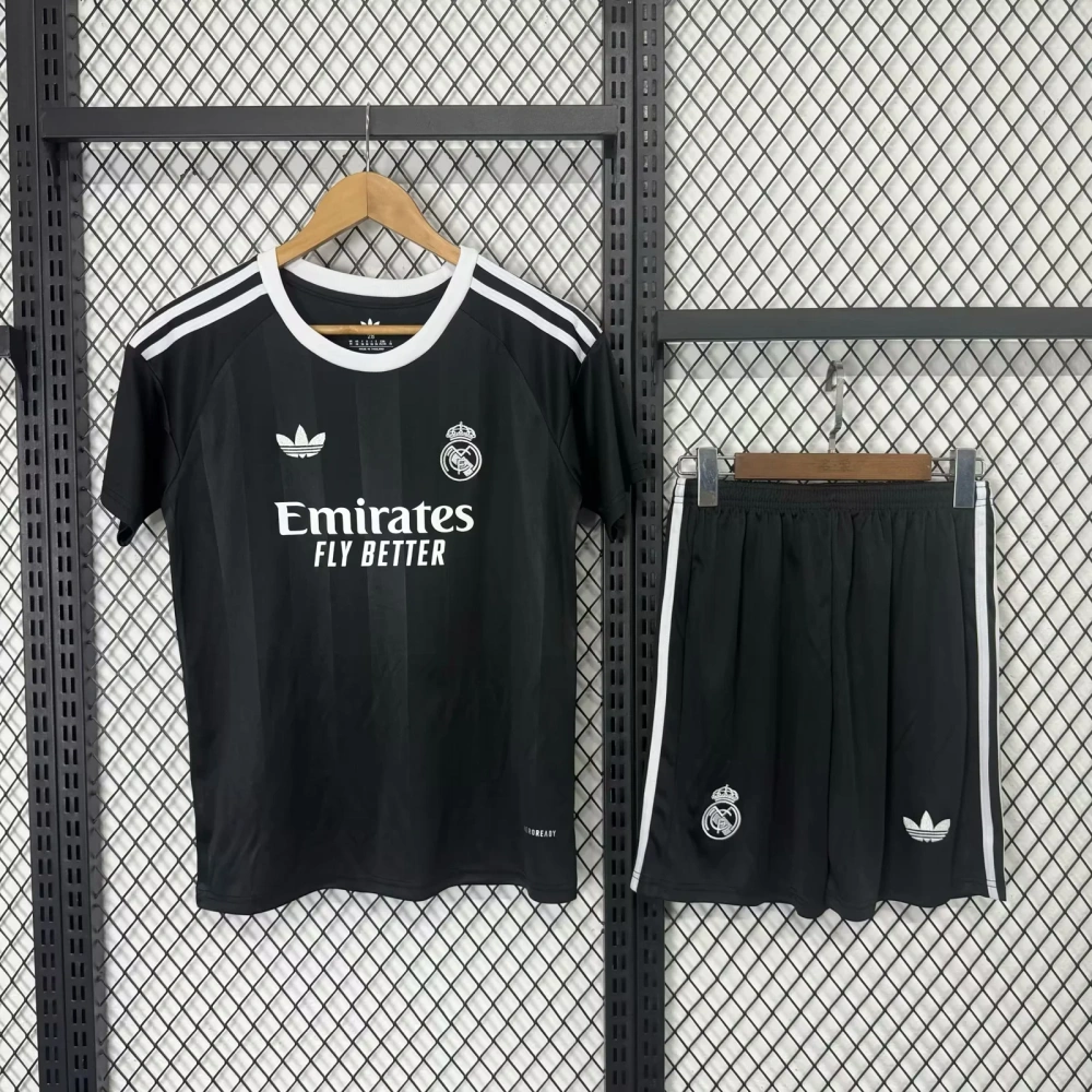 Kids  25/26 Real Madrid Training Uniforms Goalkeeper Soccer Jersey
