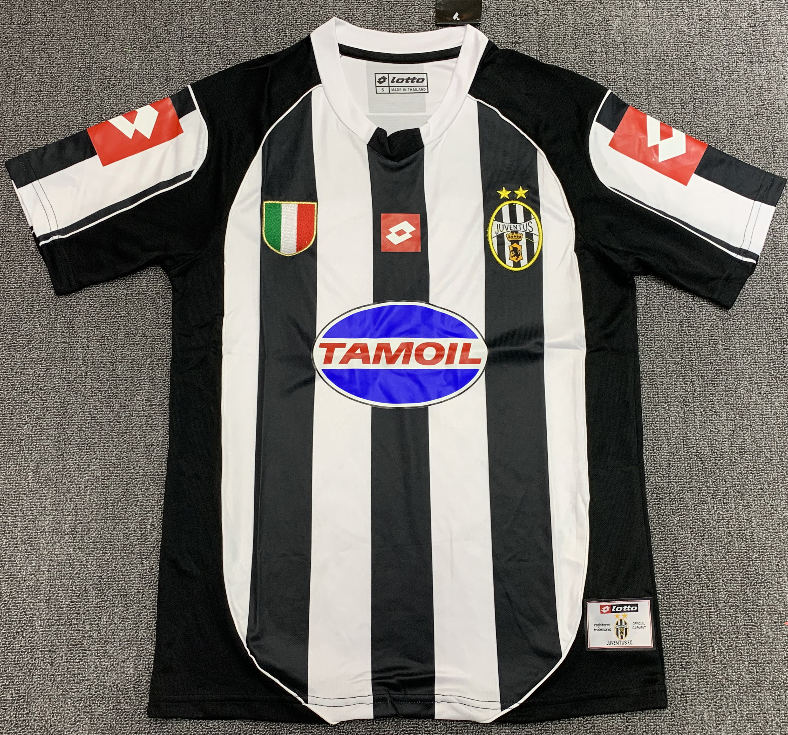2002-03 Juventus Home Kit | short-sleeved | [Retro Edition] | 811