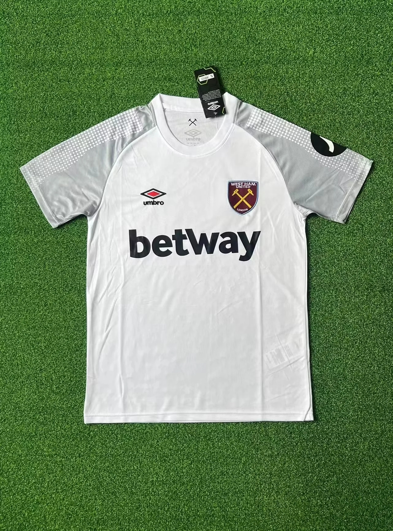 West Ham home and away    Training clothes Thai version