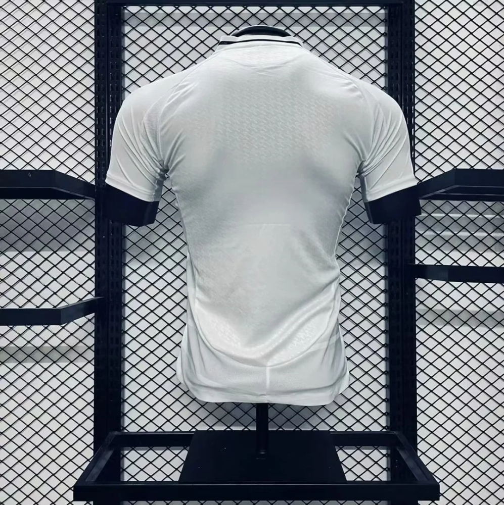 2425 Real Madrid home