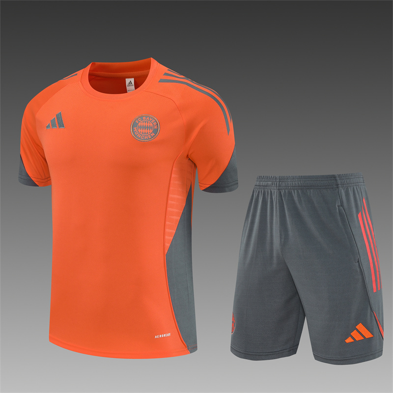 Bayern 2526 training suit | short-sleeved | C14012