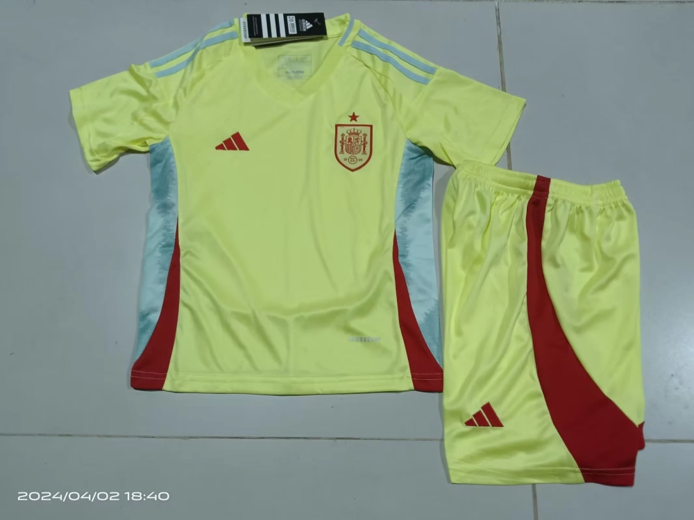 Kids   Spain Home  24/25 Soccer Jersey