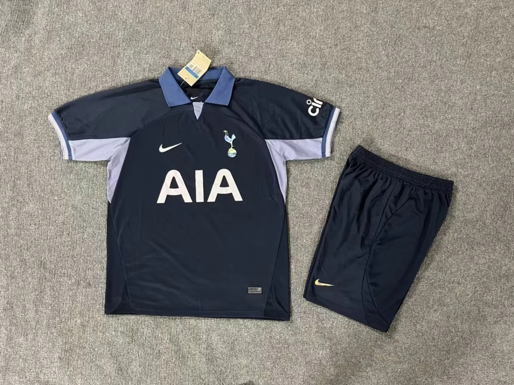 Adult   Tottenham Hotspur F.C. goalkeeper and Away 24/25  Short-sleeved Soccer Kit