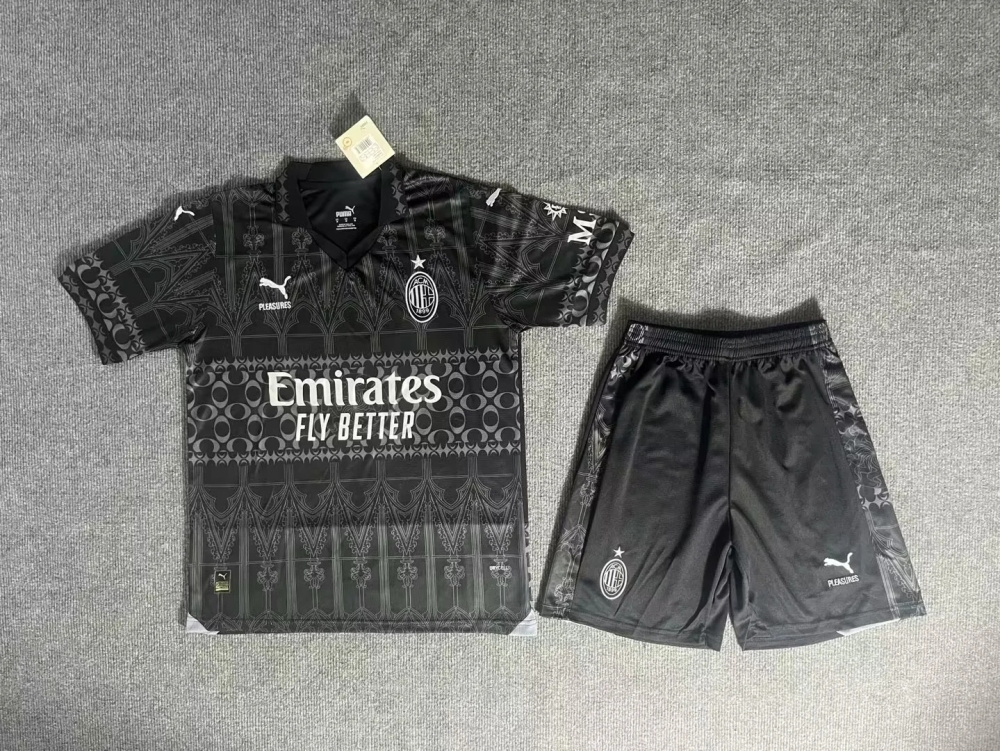 AC Milan away at home  Training clothes  Women's dress